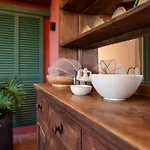 In With Private Pool & Panoramic Mountain Views マルベーリャ