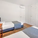 In With Private Pool & Panoramic Mountain Views 빌라