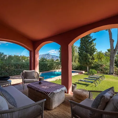 Вилла In With Private Pool & Panoramic Mountain Views *