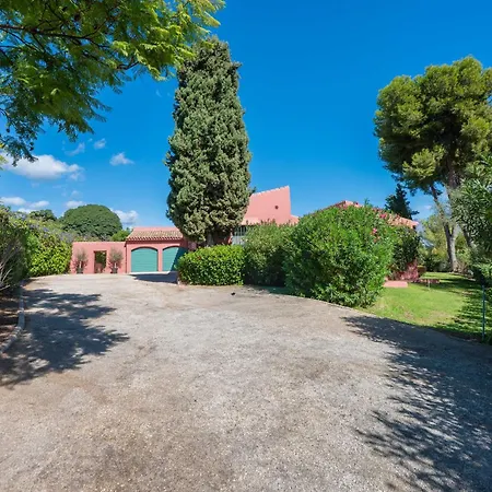 In With Private Pool & Panoramic Mountain Views