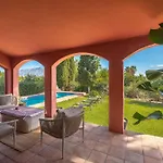 Villa In With Private Pool & Panoramic Mountain Views *