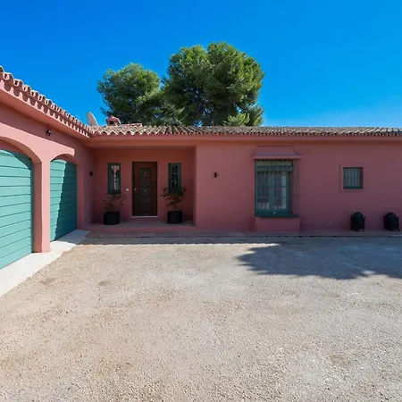 In With Private Pool & Panoramic Mountain Views Villa *