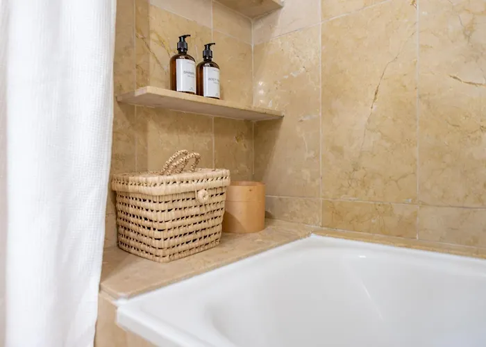 In With Private Pool & Panoramic Mountain Views * Marbella