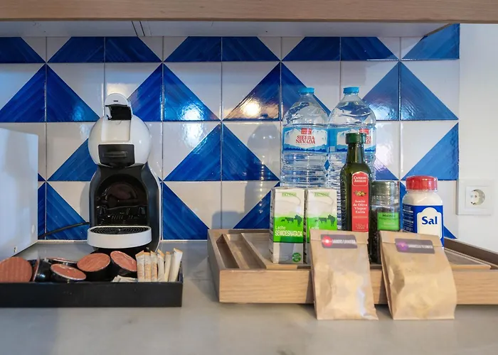 In With Private Pool & Panoramic Mountain Views