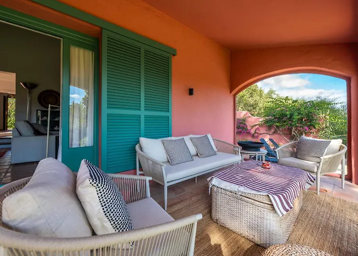 Villa In With Private Pool & Panoramic Mountain Views