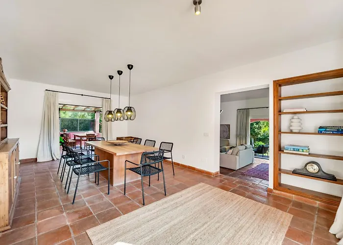 In With Private Pool & Panoramic Mountain Views Villa *