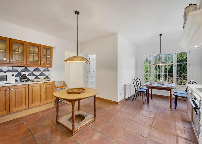 In With Private Pool & Panoramic Mountain Views Villa
