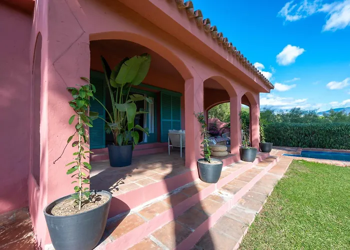 In With Private Pool & Panoramic Mountain Views Villa *