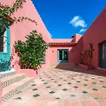 In With Private Pool & Panoramic Mountain Views Villa