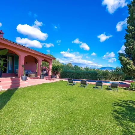 In With Private Pool & Panoramic Mountain Views * Marbella