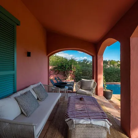 In With Private Pool & Panoramic Mountain Views וילה *
