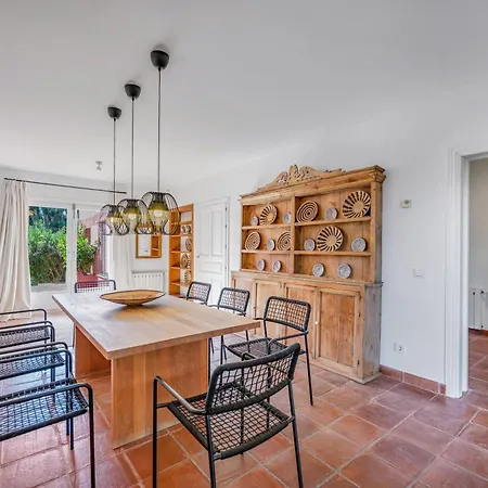In With Private Pool & Panoramic Mountain Views מארבלה