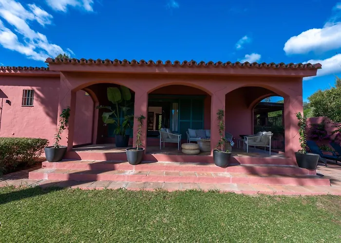 In With Private Pool & Panoramic Mountain Views Villa *