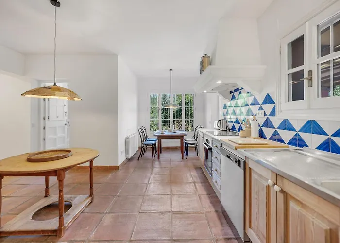 Villa In With Private Pool & Panoramic Mountain Views