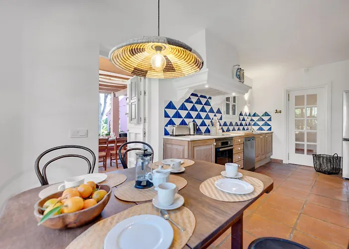 Villa In With Private Pool & Panoramic Mountain Views