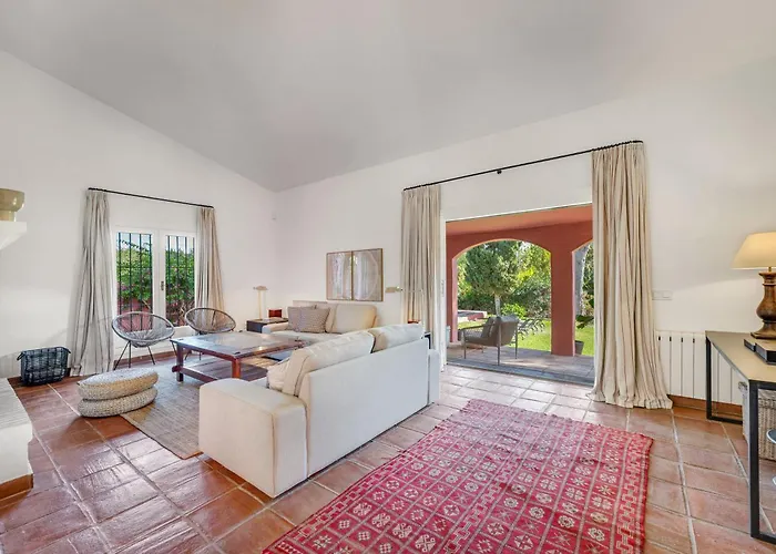 Villa In With Private Pool & Panoramic Mountain Views