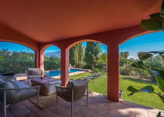 Villa In With Private Pool & Panoramic Mountain Views *